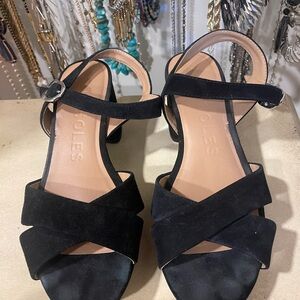 AEROSOLES Women's Black Suede Sandals